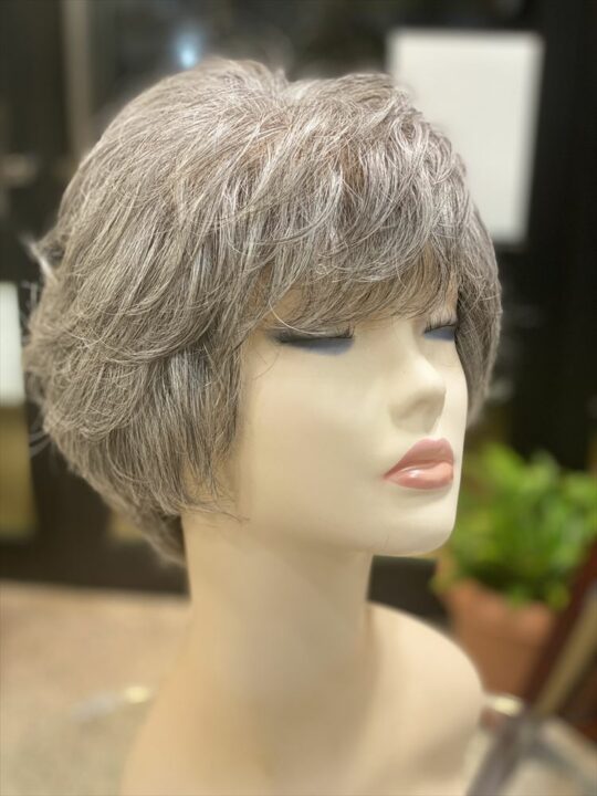 メーカーウィッグ